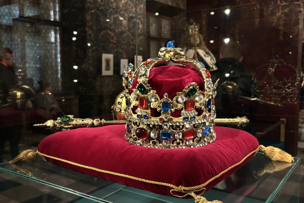 wawel-the-royal-castle-and-wawel-cathedral-with-a-private-guide-3-hours